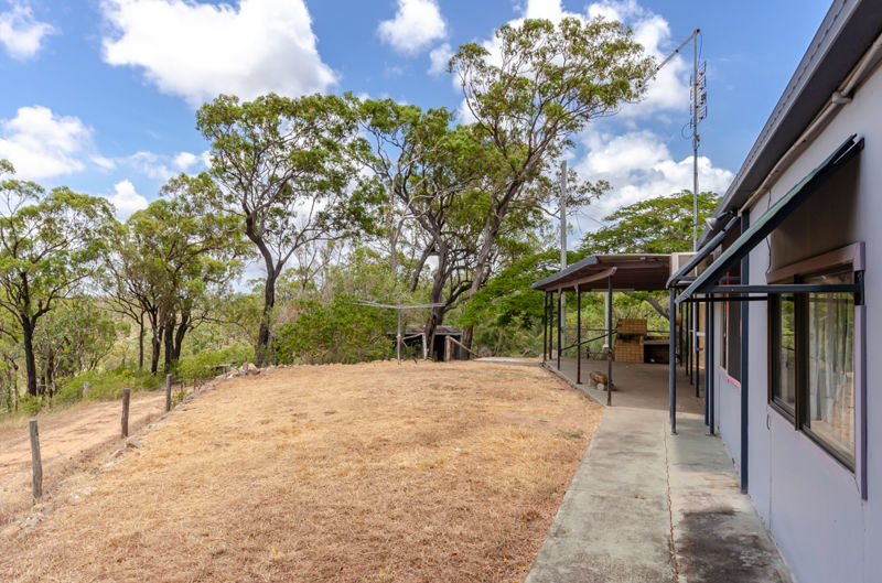 592 The Narrows Road, MOUNT QLD 4695